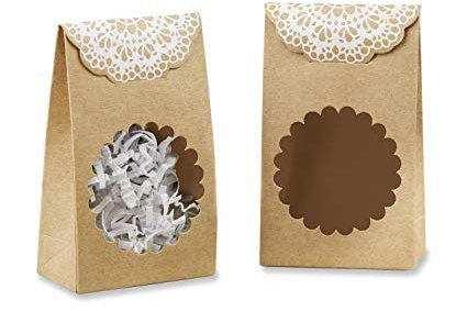 lace and kraft paper favor bags